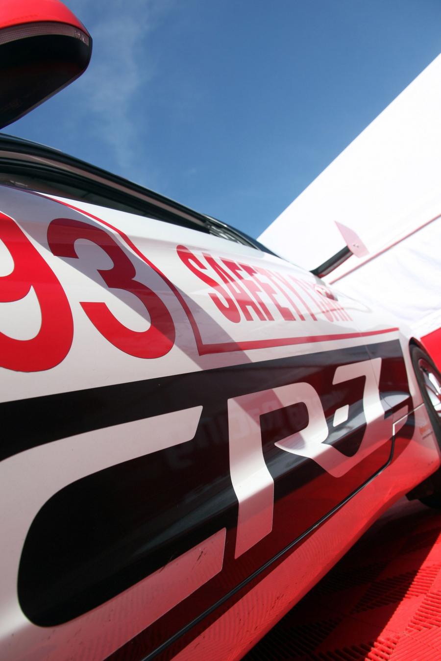  Honda CR-Z Racer Hybrid HPD 2011 года  (фото 2 из 8)